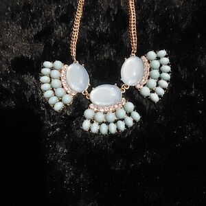 Source Unknown Gold and Blue Necklace